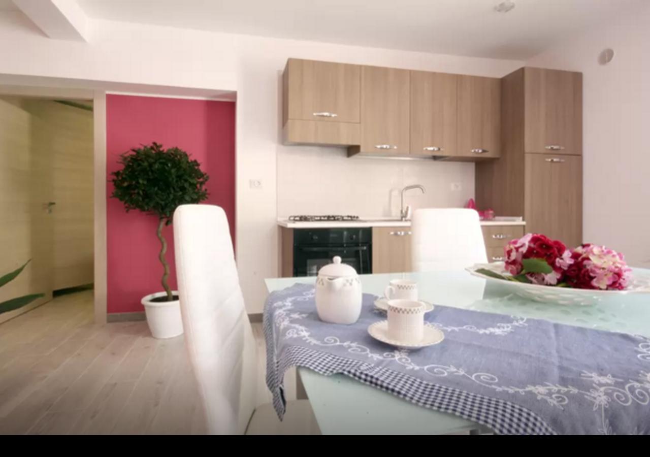 Rainbow Villa Кастеламаре дел Голфо Екстериор снимка